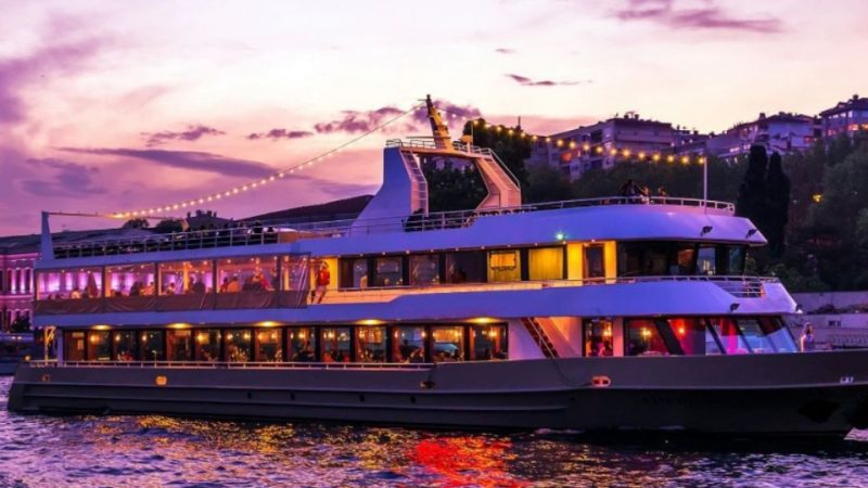 Bosphorus Luxury Dinner Cruise with Entertainment – Recently Added Experiences