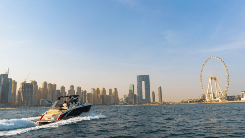 Dubai Private Yacht Tour – Boat Tours and Cruises