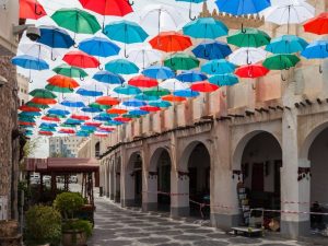 Experience the Qatari Traditional Market with a Photographer Sightseeing and Tours