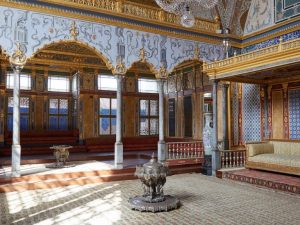 Topkapi Palace & Harem Tour with Historian Guide Sightseeing and Tours