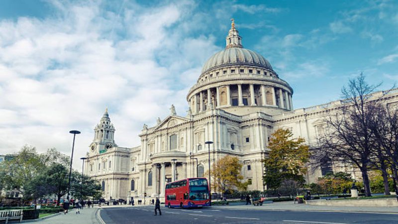 Visit St Paul’s Cathedral & Westminster Walking Tour – Sightseeing and Tours