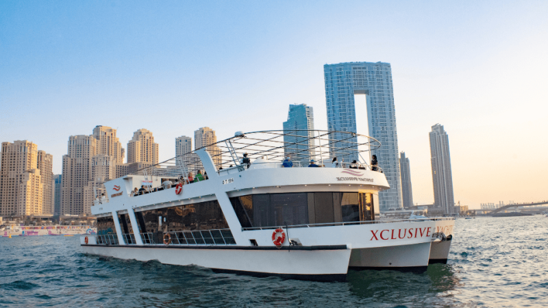 Dubai Marina Sunset Cruise with Live Music & Open Bar – Boat Tours and Cruises