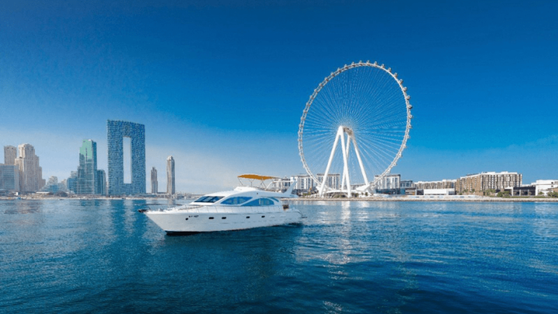 Dubai Marina Luxury Sunset Yacht Tour – Boat Tours and Cruises